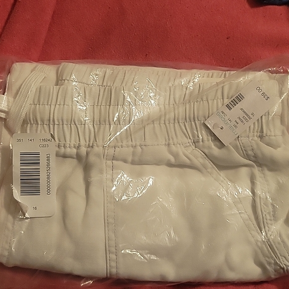 4 pairs of maurices pants. - Picture 9 of 10